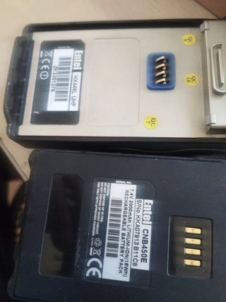 Walkie Talkie Entel con cargador