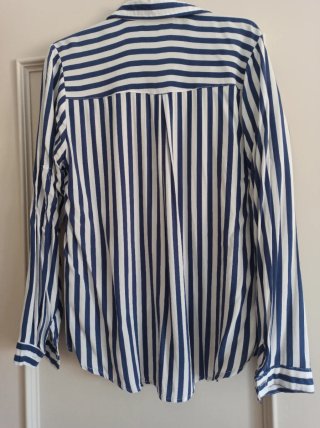 Camisa rayas azul y blanca