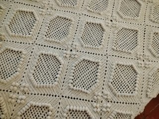 Colcha ganchillo/crochet hecha a mano. Cama 1,35