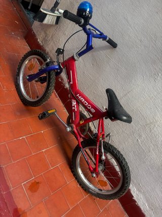 Bicicleta Infantil Hador 16 Roja y Azul