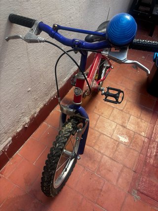 Bicicleta Infantil Hador 16 Roja y Azul