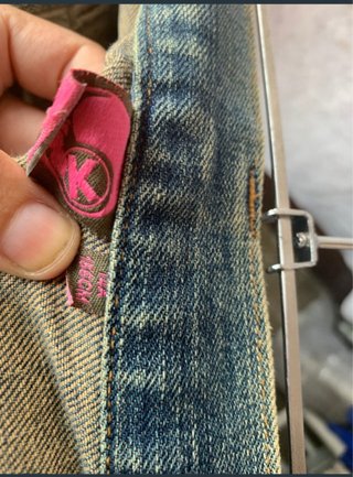 Pantalones vaqueros con parches M