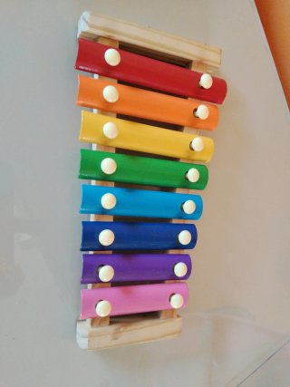 Xilófono de madera con 8 notas