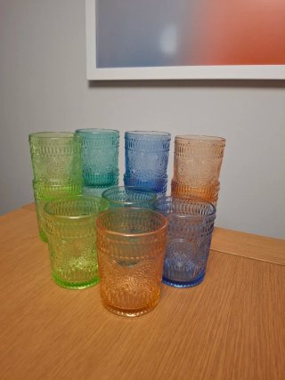 Juego 12 vasos de cristal de colores