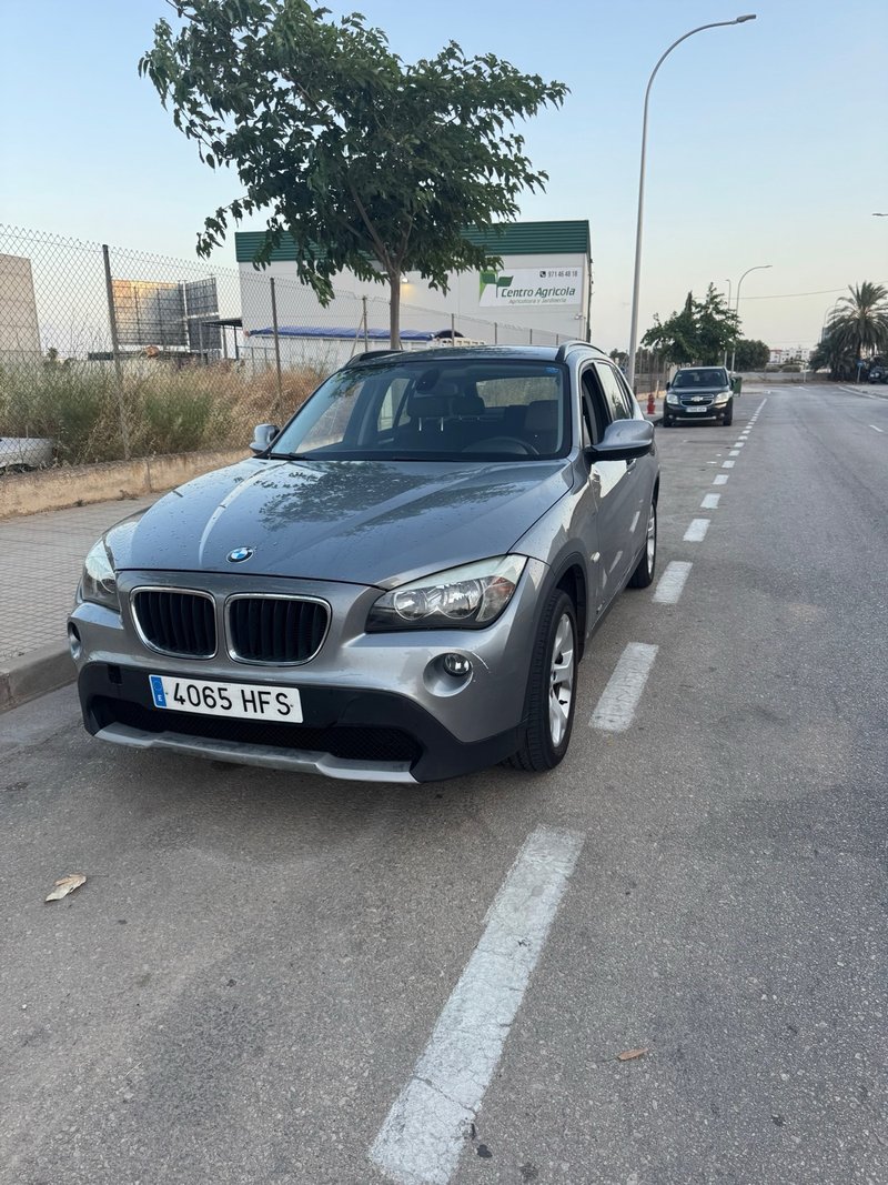 BMW X1 2011 - foto 1