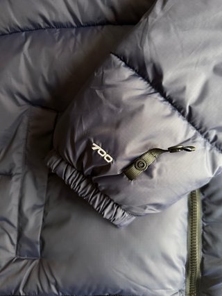 Cazadora The North Face Nuptse Negra y Azul