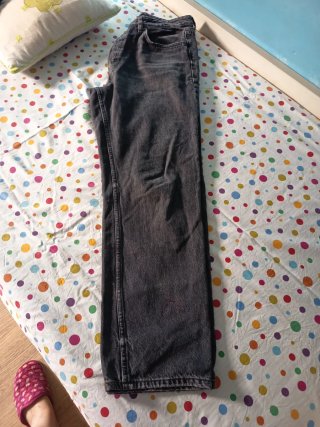 Pantalón vaquero Zara hombre gris