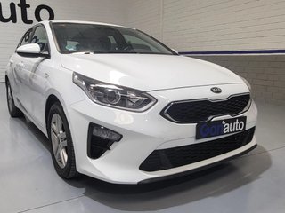Kia Ceed 1.6 MHEV iMT Drive 100 kW (136 CV)