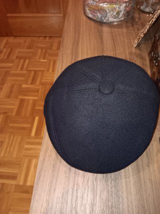 Gorra negra