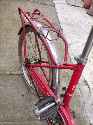 Bicicleta BH plegable roja