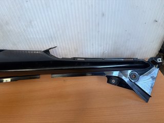 Tapa Lateral Izquierda Suzuki Inazuma 250 12