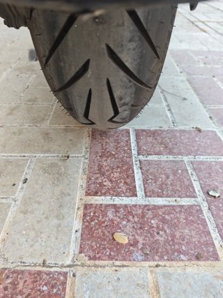 Kawasaki J125 Maxi Scooter