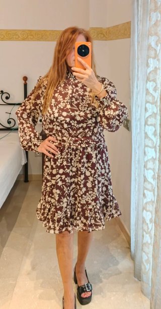 Vestido estampado floral marrón y blanco