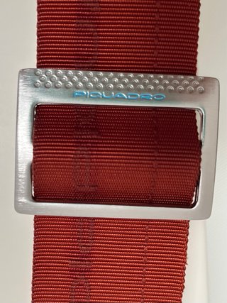 Bolso Piquadro Piel y Tejido Rojo