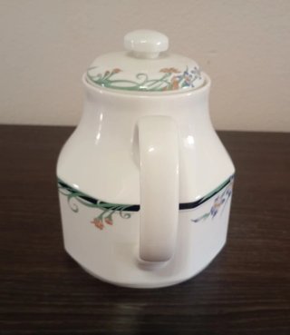 Tetera de porcelana Royal Doulton Juno, vintage