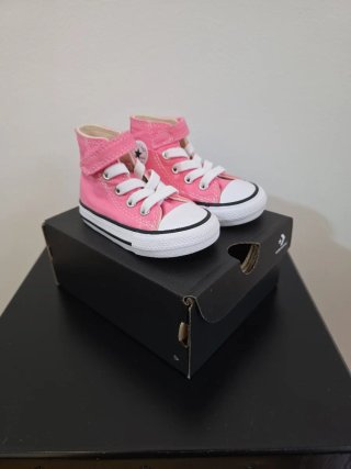 Converse bebé rosa talla 20