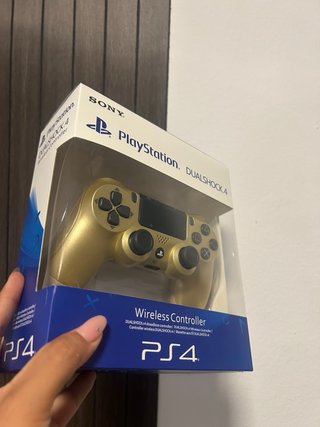 Mando PS4 Dorado