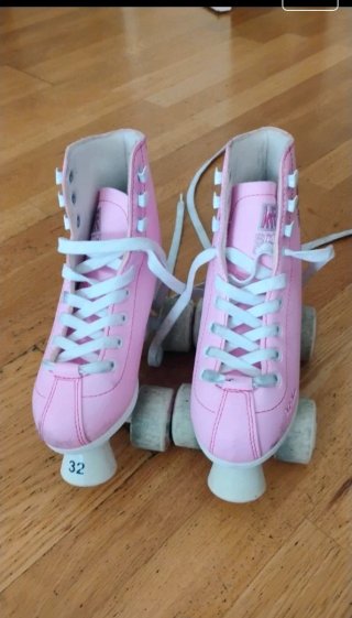 Patines niña rosas 4 ruedas talla 32