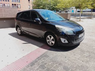 Renault Grand Scenic 2010