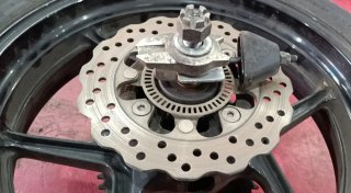 Rueda Trasera Kawasaki ER6 con Llanta