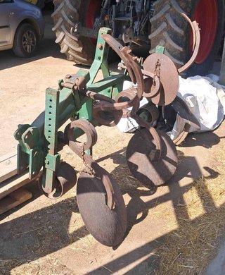 Cultivador 5 brazos para el maiz.