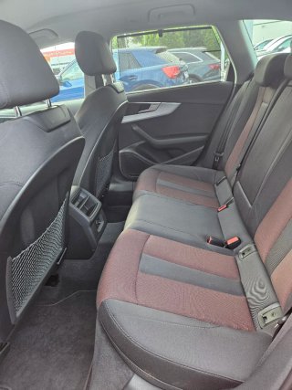 Audi A4 2023