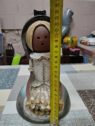 Figura de cerámica Elisa