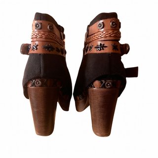 Botines boho antelina negros