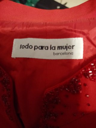 Traje chaqueta vintage rojo con zapatos