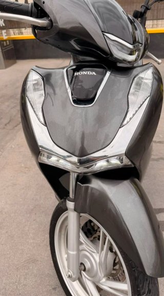 Honda Gris Scooter Moto