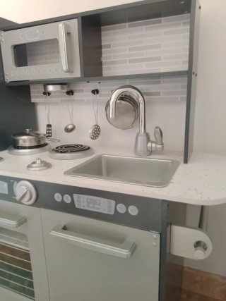 Cocina de juguete de madera