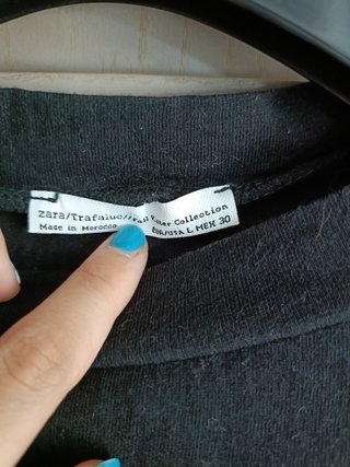 Camiseta Zara Negra con Mensaje