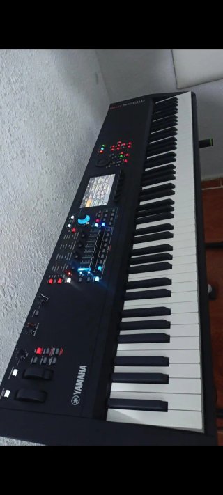 Yamaha MODX M8 Sintetizador Teclado