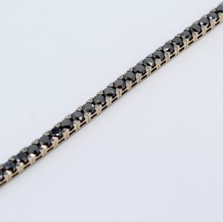 Pulsera de oro blanco de 18k. Peso: 25.84 gr.