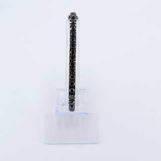 Pulsera de oro blanco de 18k. Peso: 25.84 gr.