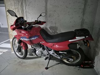 Honda Dominator Roja/Plata