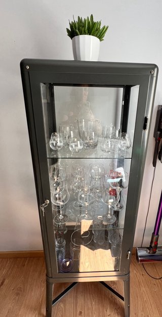 Vitrina Metálica y Cristal Ikea