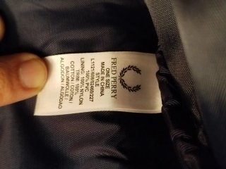 Bolsa deportiva Fred Perry azul y blanca