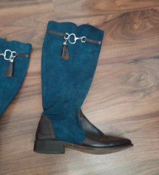 Botas de piel hípica azul y marrón
