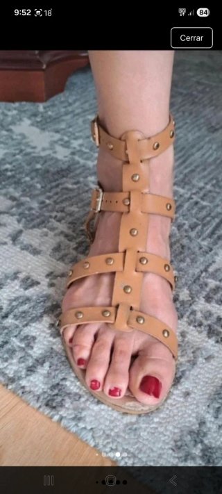 Sandalias estilo griego marrones