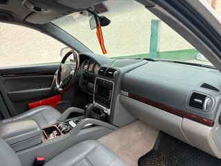 Porsche Cayenne 2005