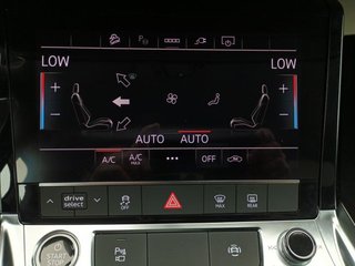 Audi e-tron Advanced 55 quattro