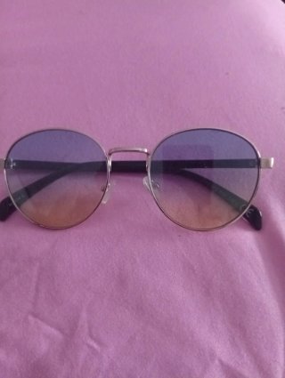 Gafas de sol ovaladas degradadas