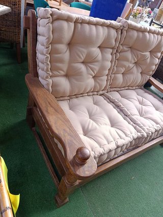 SOFÁ MADERA RÚSTICA CON COJINES ACOLCHADOS