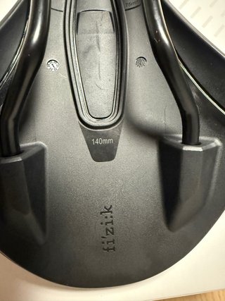 Sillín Fizik Vento Argo X3 Negro