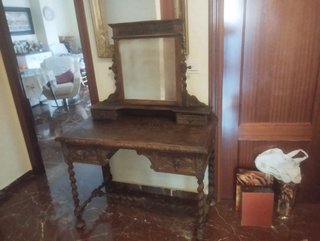Mueble tocador antiguo de madera