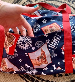 Mochila de viaje con estampado de perros