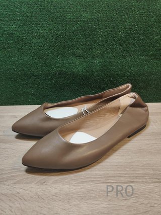 Bailarinas con Puntera en Pico Amazon Essentials