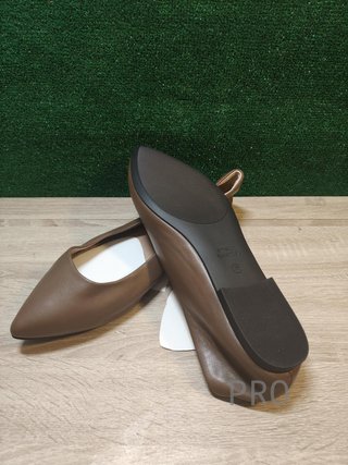 Bailarinas con Puntera en Pico Amazon Essentials