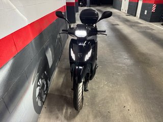 Peugeot Tweet 125cc Negra
